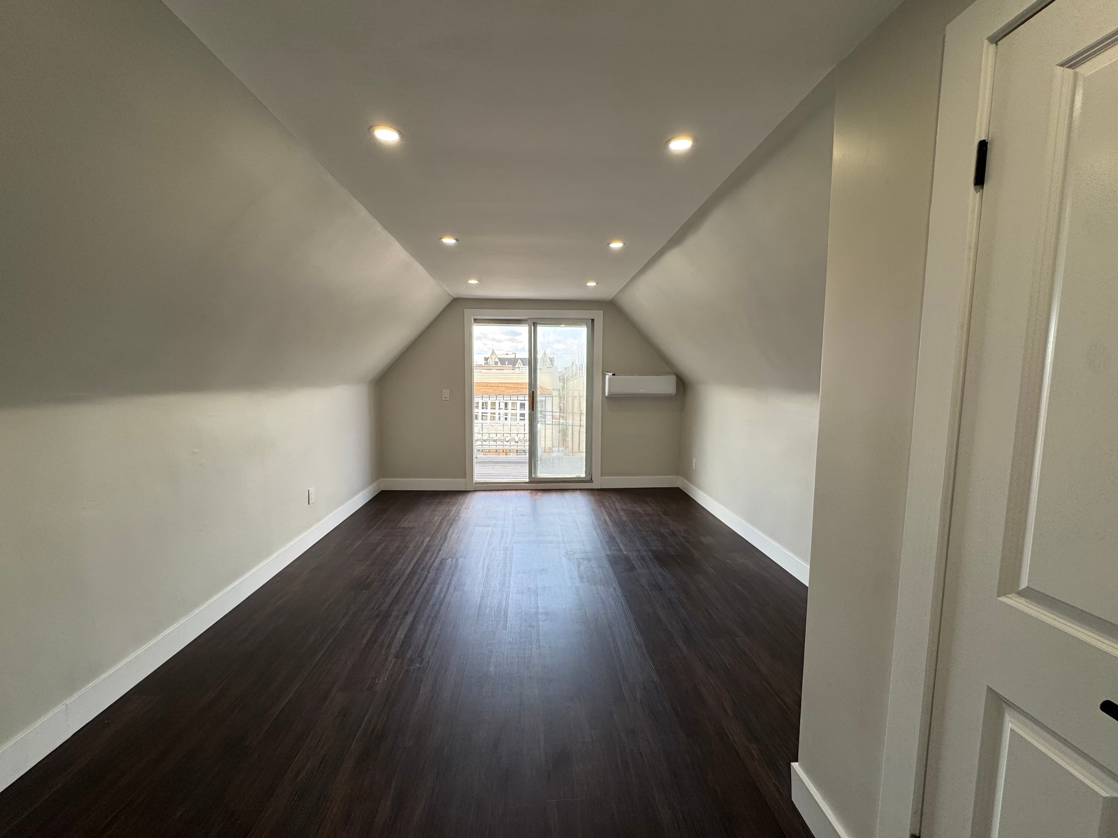8516 3rd Ave — 11.jpg