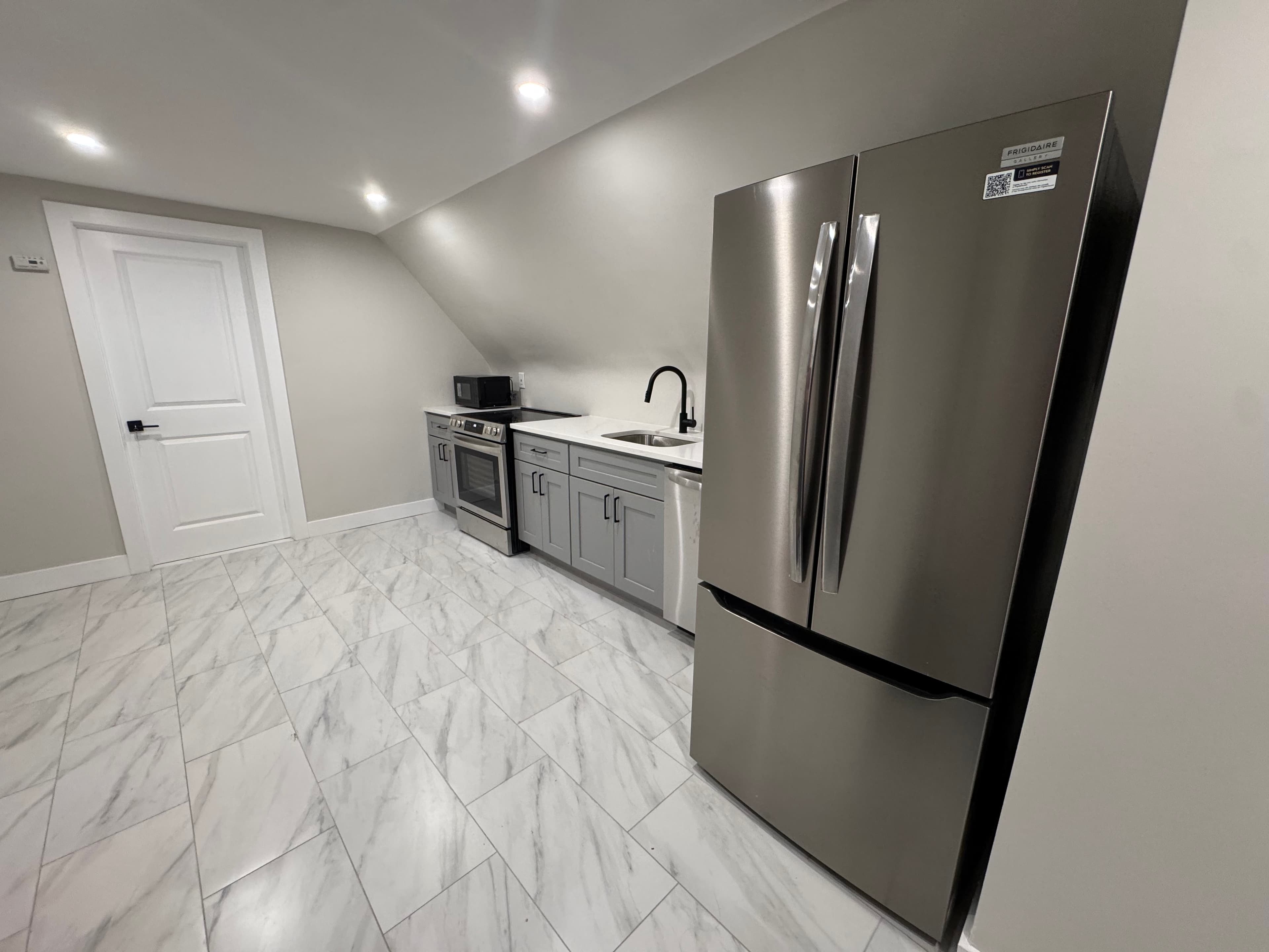 8516 3rd Ave — 15.jpg