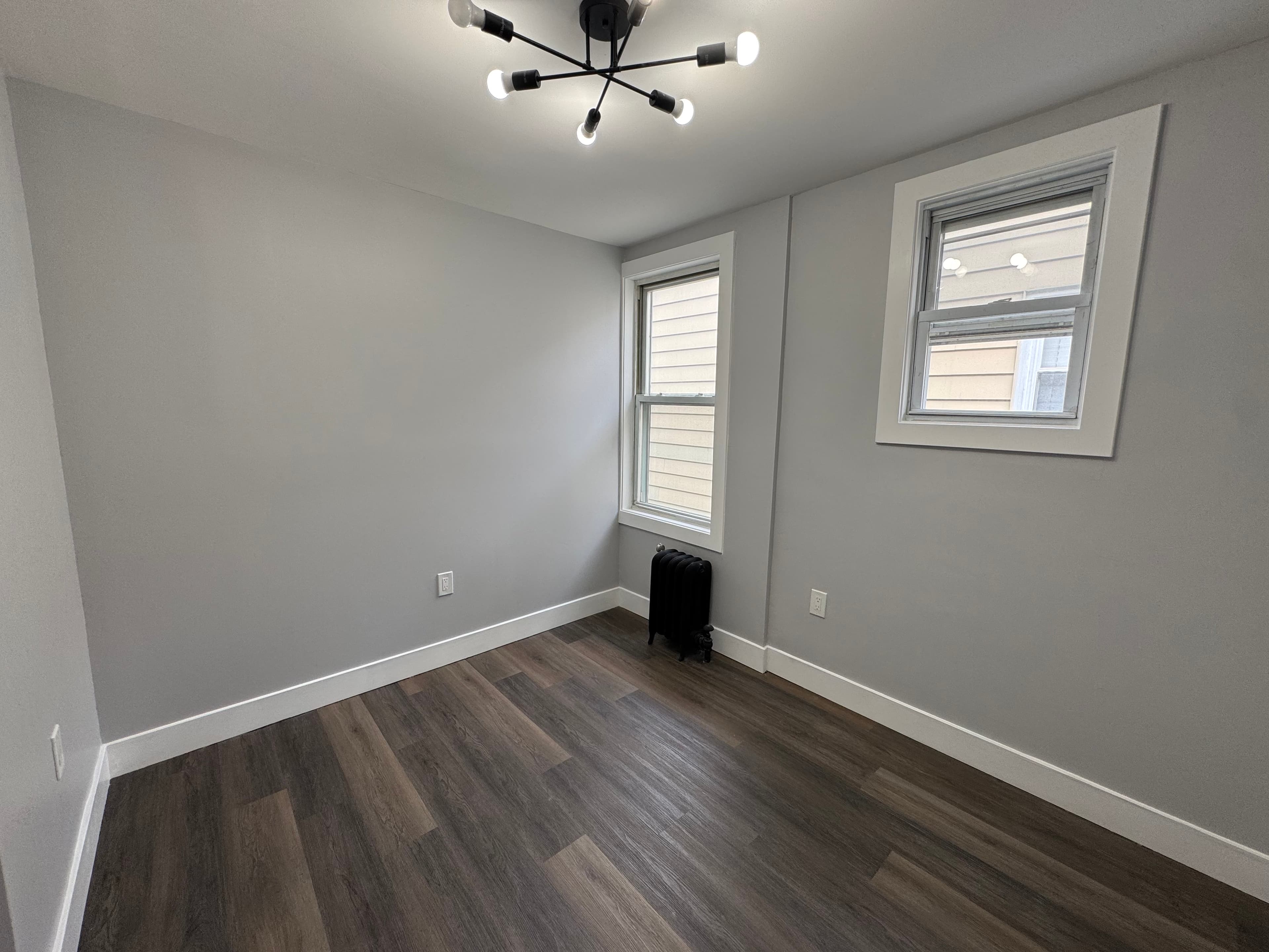 8516 3rd Ave — 4.jpg